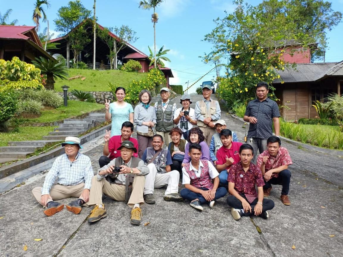 Highland Resort & Nature Tours Tomohon Esterno foto